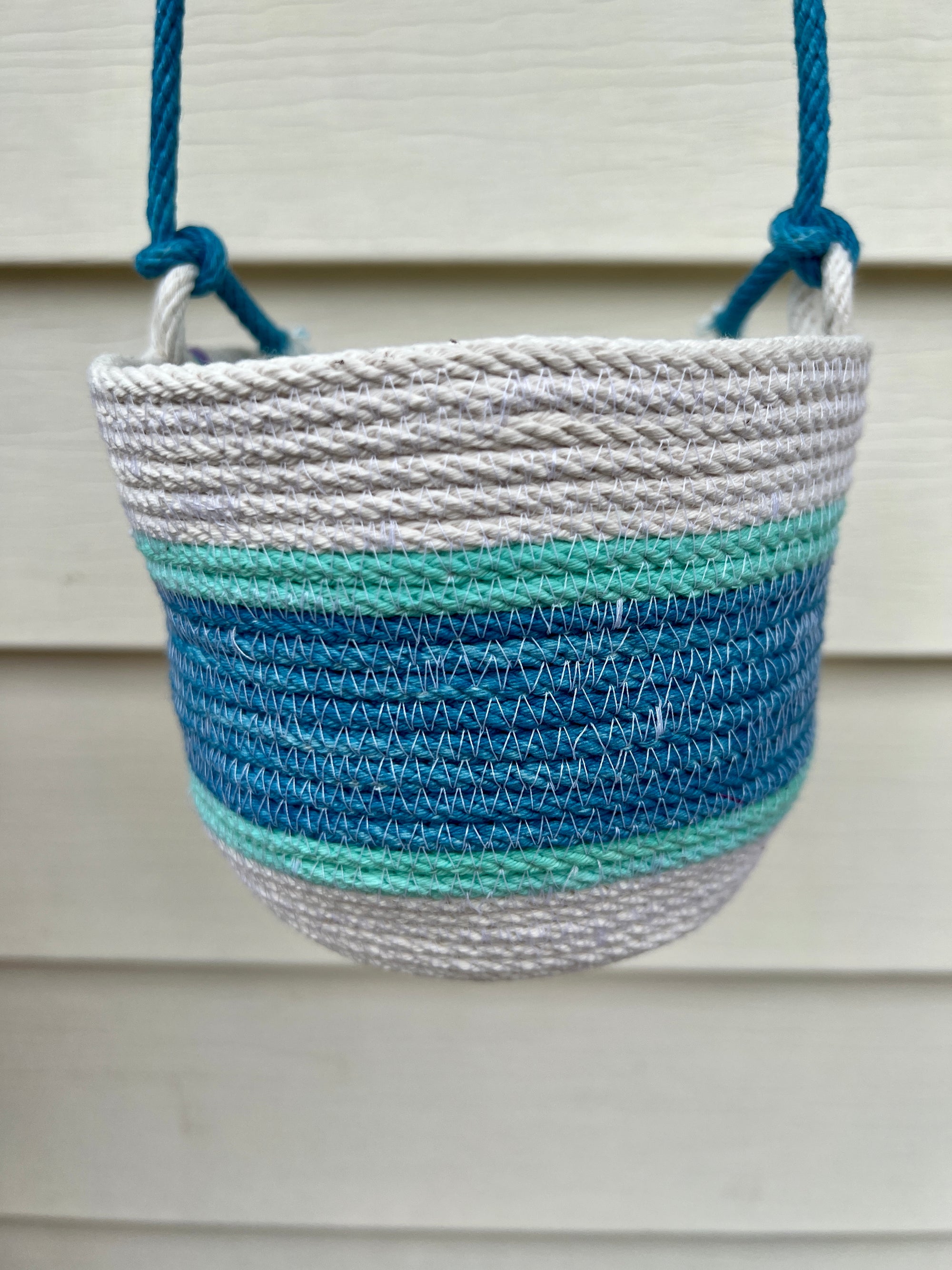 Hanging Planter Basket Beachy Blues