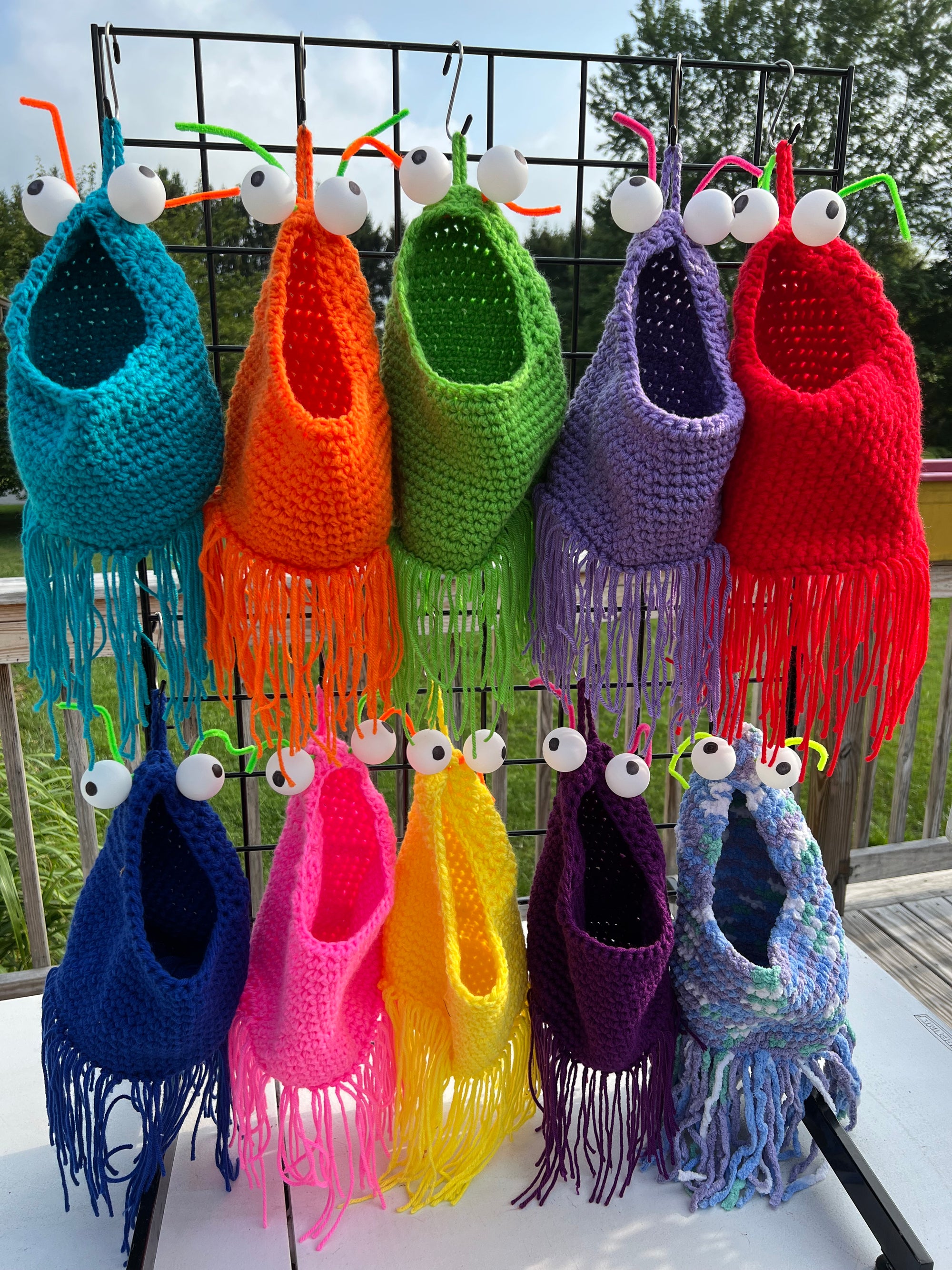 Yip Yips - hanging basket - alien monsters - toy catcher - plant holder