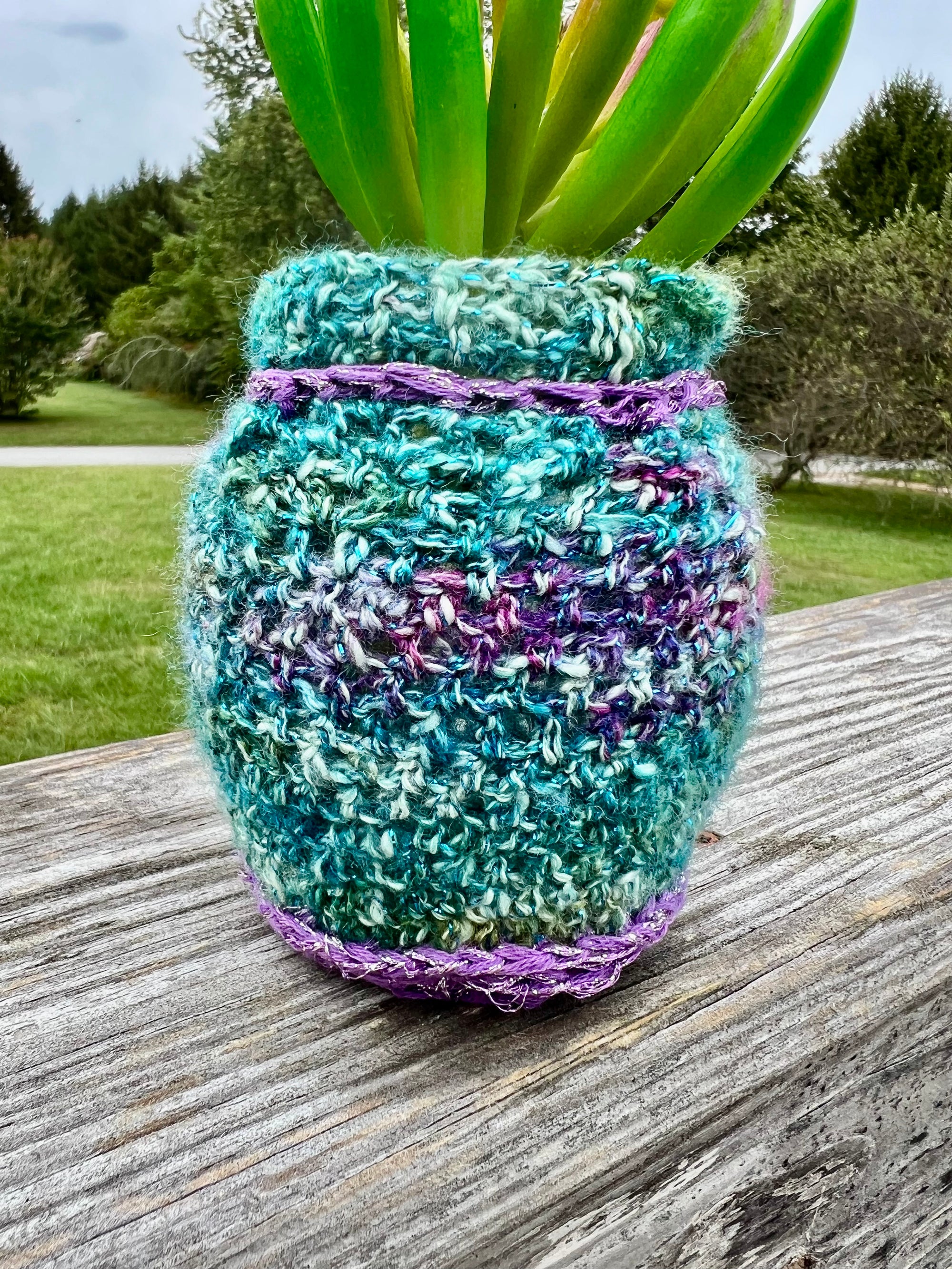 Upcycled glass jars into Vases