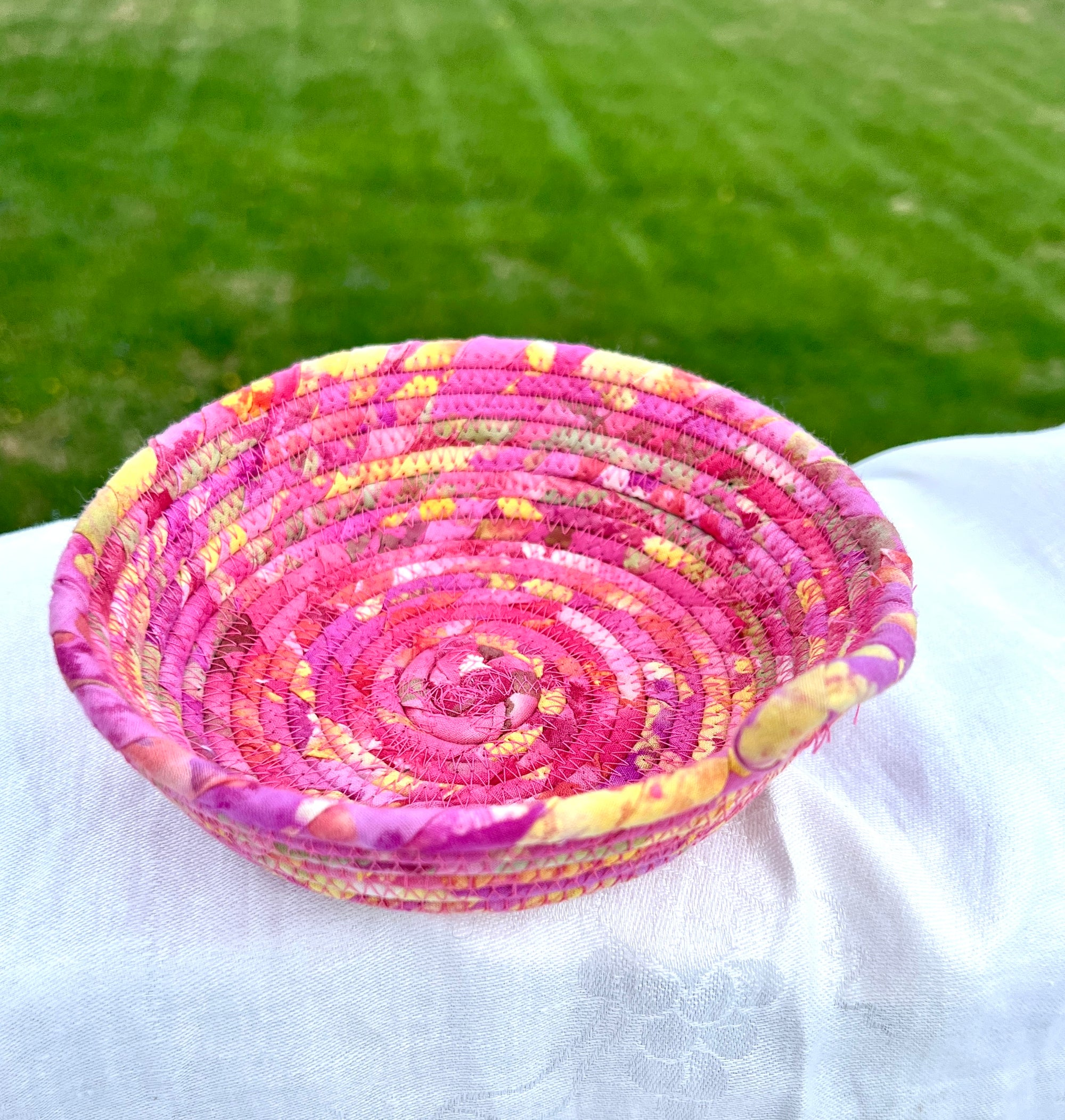 Basket Coiled Rope in Pinks with Yellow