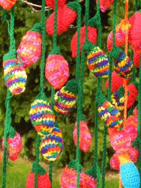 Crochet Holiday Lights Garland
