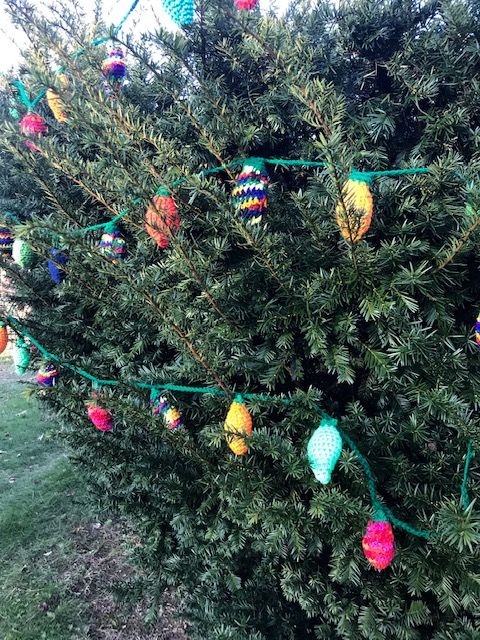 Crochet Holiday Lights Garland